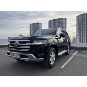 Toyota Land Cruiser 300